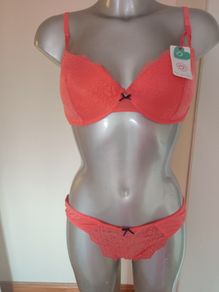 BNWT coral balcony bra & bikini brief  size M  cup UK36 D EU80D Postage included