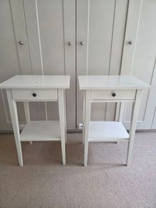 blBedside tables