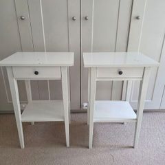 blBedside tables