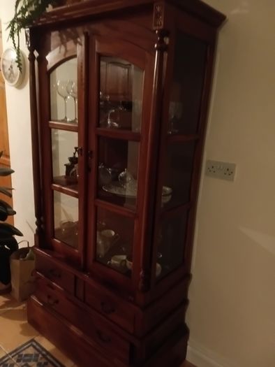 Display cabinet
