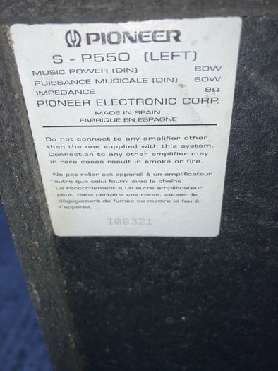 Pioneer 3 way bookshelf speakers