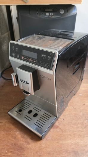 For parts or repair DeLonghi Cappuccino Autentica ETAM 29.660.SB