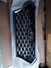 Hyundai Tucson Main Grille