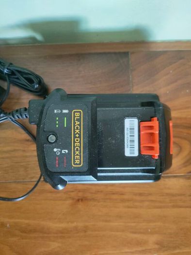 Black and Decker Battery & Charger