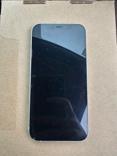 iPhone 12  64GB