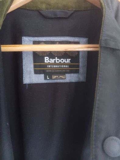 barbour international size L