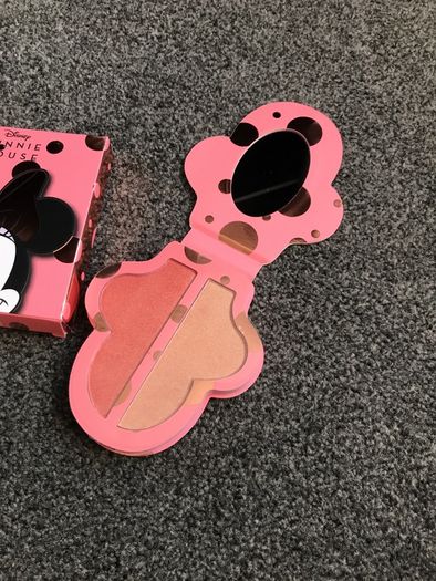 revolution Minnie Mouse highlighter