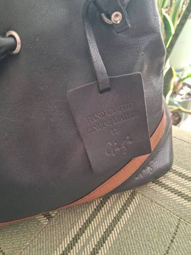 Beautiful GiGi Navy Soft Leather Hand/Shoulder Bag
