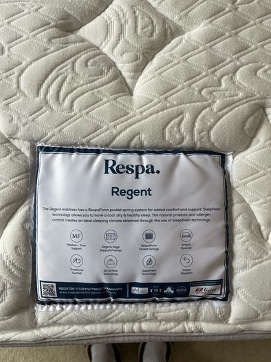 Respa king size mattress + base