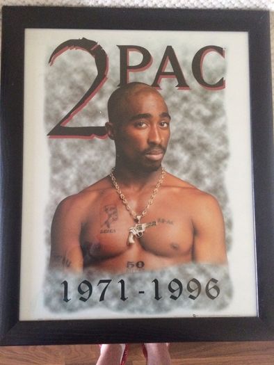 Tupac photoframe