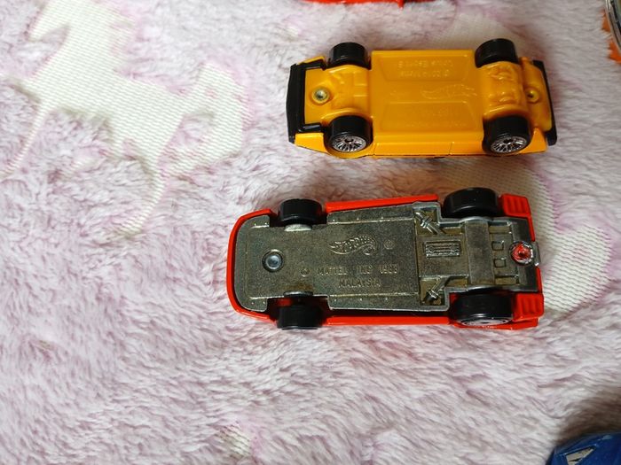 1/64 Hot Wheels Joblot X 14 Models,blackwall,real Riders,ferrari,speed Machines