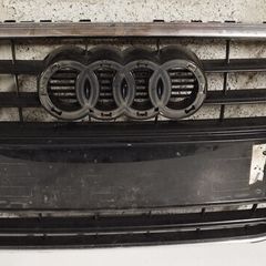 Audi A4 Grill.