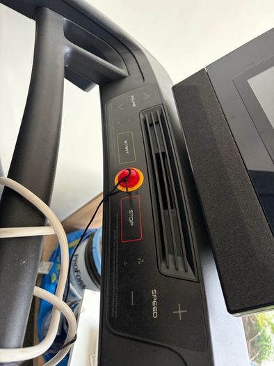 Nordic track T series 10 treadmill. Used excellent condition