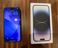 iPhone 14 Pro Max + accessories