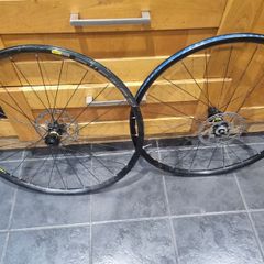 bike wheels  mavic allroad great condition
