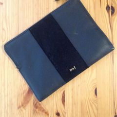 Dickens & Jones Leather Pouch New
