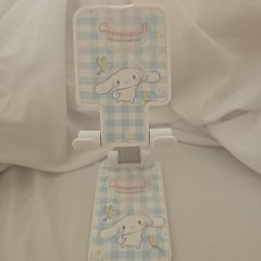 Cinnamon Roll Phone Holder/ Selfie Stand