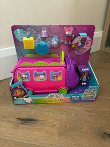 Gabbys Dollhouse bus