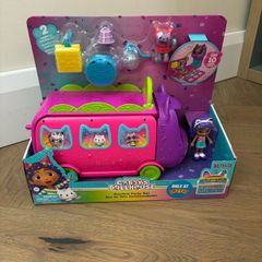 Gabbys Dollhouse bus