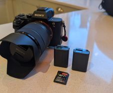 Sony Alpha A7 II Full Frame Bundle + 3 Lenses + case & batteries