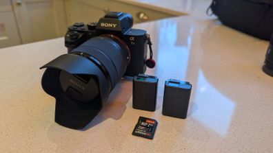 Sony Alpha A7 II Full Frame Bundle + 3 Lenses + case & batteries
