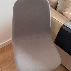 4 Semi-New Dining Chairs for Sale