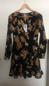 Stella Morgan dress size 8 New with tags