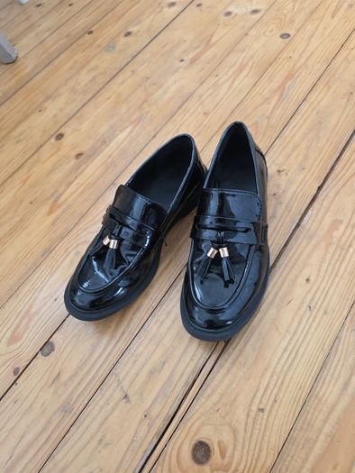 Schuh girls loafers