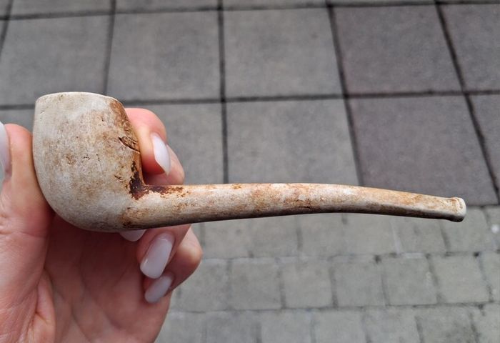 Vintage clay pipe