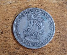 Great Britain UK 1931, One Shilling, George V, Silver Coin - free standard postage