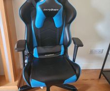 DXRacer Heavy Duty Gaming Chair (300lbs / 136kg Capacity)