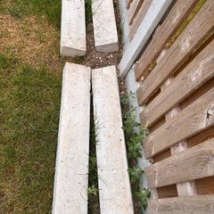 concrete kerbs