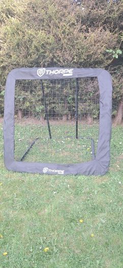 Football rebounder hardly used