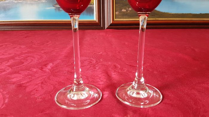 Pair Of Ruby Red Stemmed Toasting Champagne Flutes