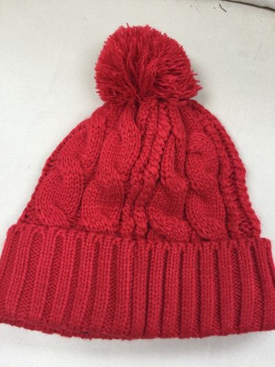 Red mens bobble hat