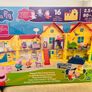 Peppa Pig's Big Family House Playset with Baby Evie like new Image 5