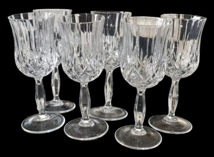 Pristine Unused Set of 6 RCR Opera Crystal Glasses