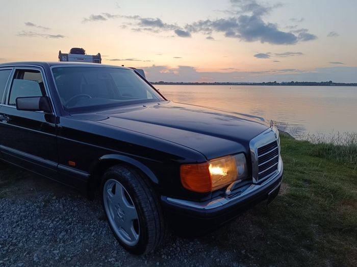 92 Mercedes 300SE W126