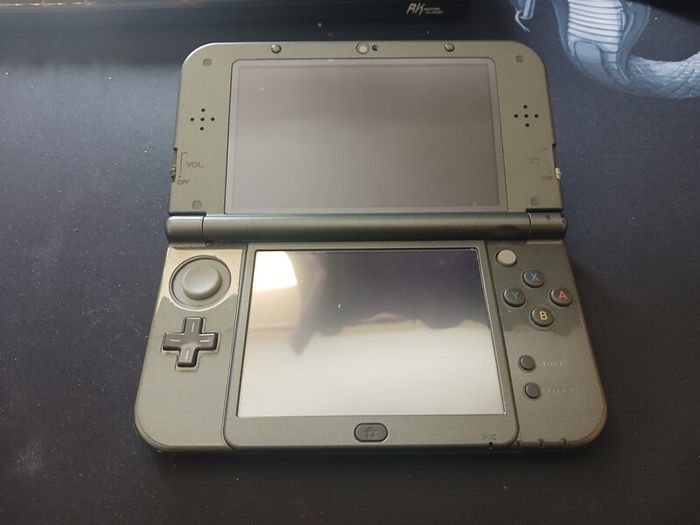 New Nintendo 3DS XL - Modded + Nand Hardmod