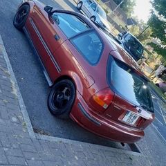 Honda Civic 1.5i LS VTEC
