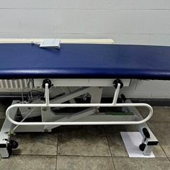 Plinth Changing Table  -Hydraulic