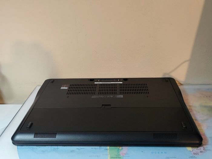 Dell Latitude 14 E7450 i7 5th gen 16/256GB SSD Ultrabook Laptop