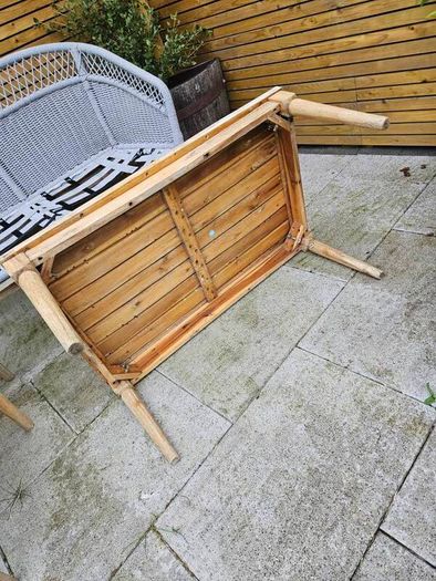 outdoor coffee table