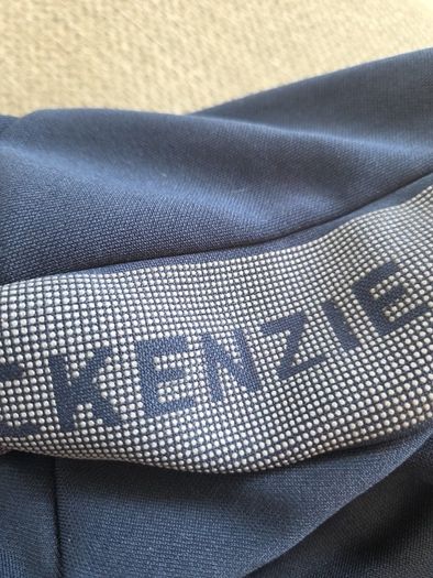 McKenzie navy full zipped hoodie size medium