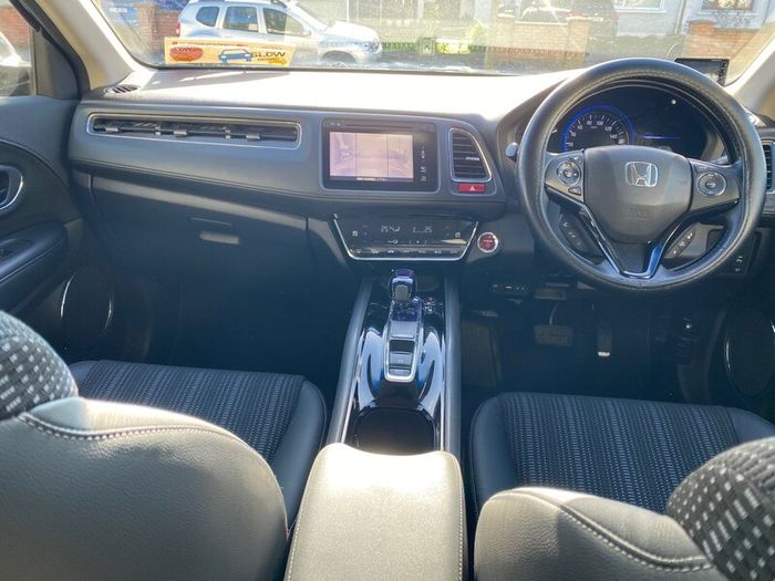 Honda Vezel 2015 Hybrid Z Model