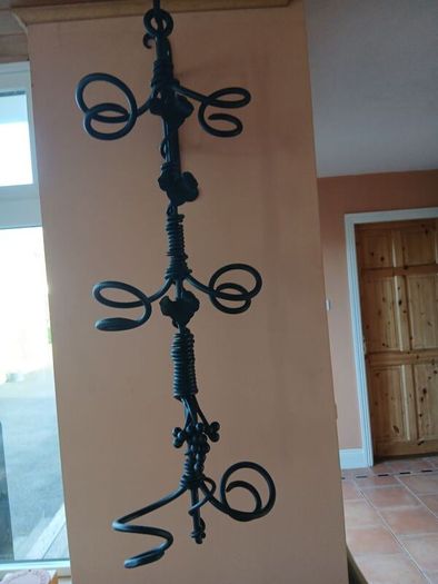 Heavy Duty Vintage Wrought Iron Six Bottle Wall Hanging Wine Rack