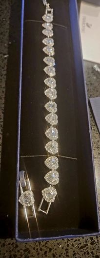 Swarovski x Ariana Grande tennis bracelet