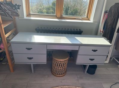 Antique dressing table