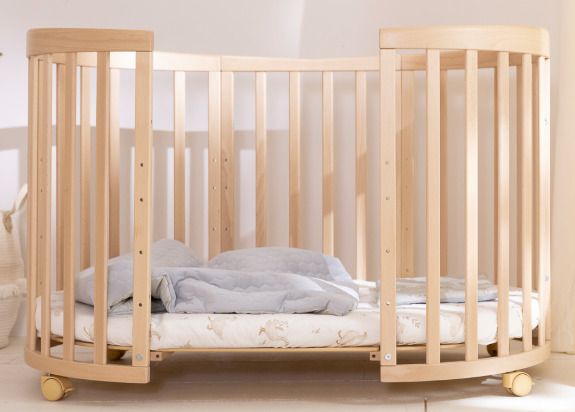 Mon Lit Cabane 7 in 1 Oval Evolving Cot, Natural Like New