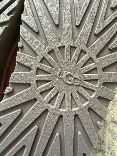 Ugg Tazz II slippers